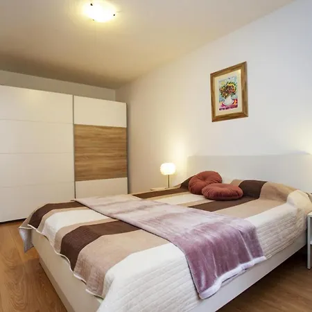 Apartments Ulika Rovinj Exterior foto