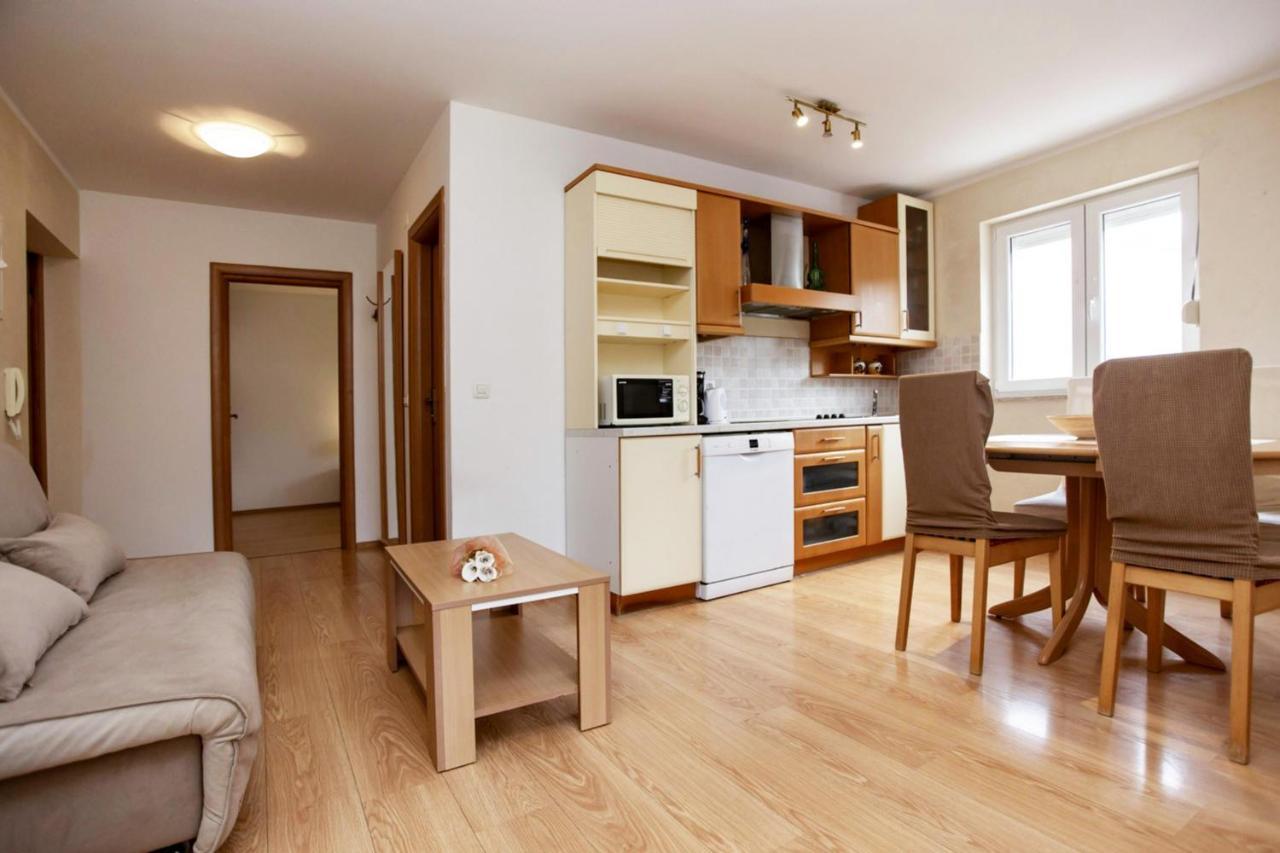 Ulika Apartment